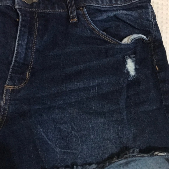 Universal Thread Jean Shorts - Picture 3 of 8